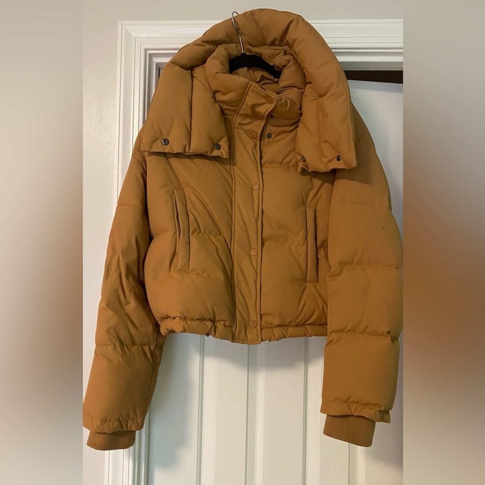 HM puffy crop jacket